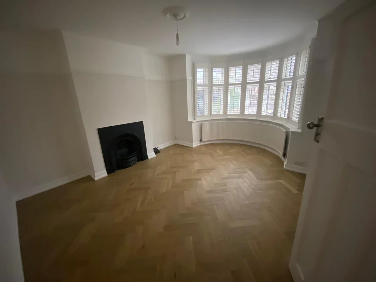 Room Norfolk Avenue in Greater London