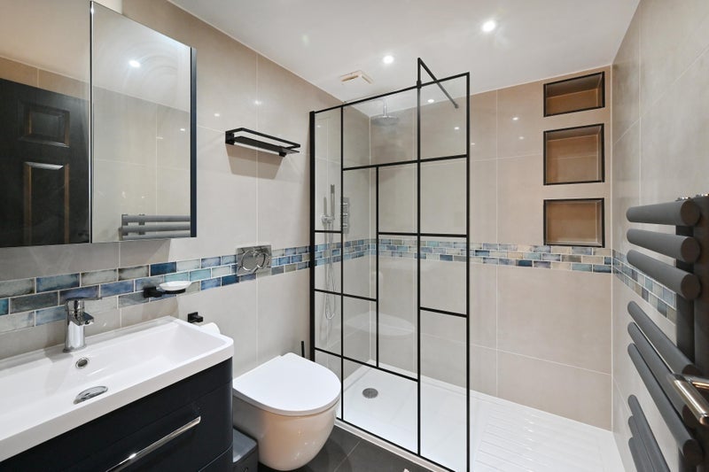 Room Park Avenue in Greater London