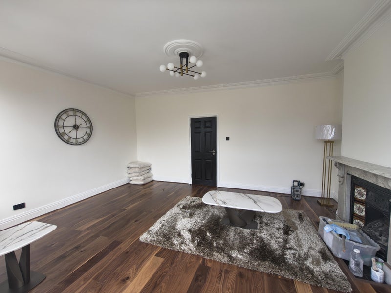 Room Park Avenue in Greater London