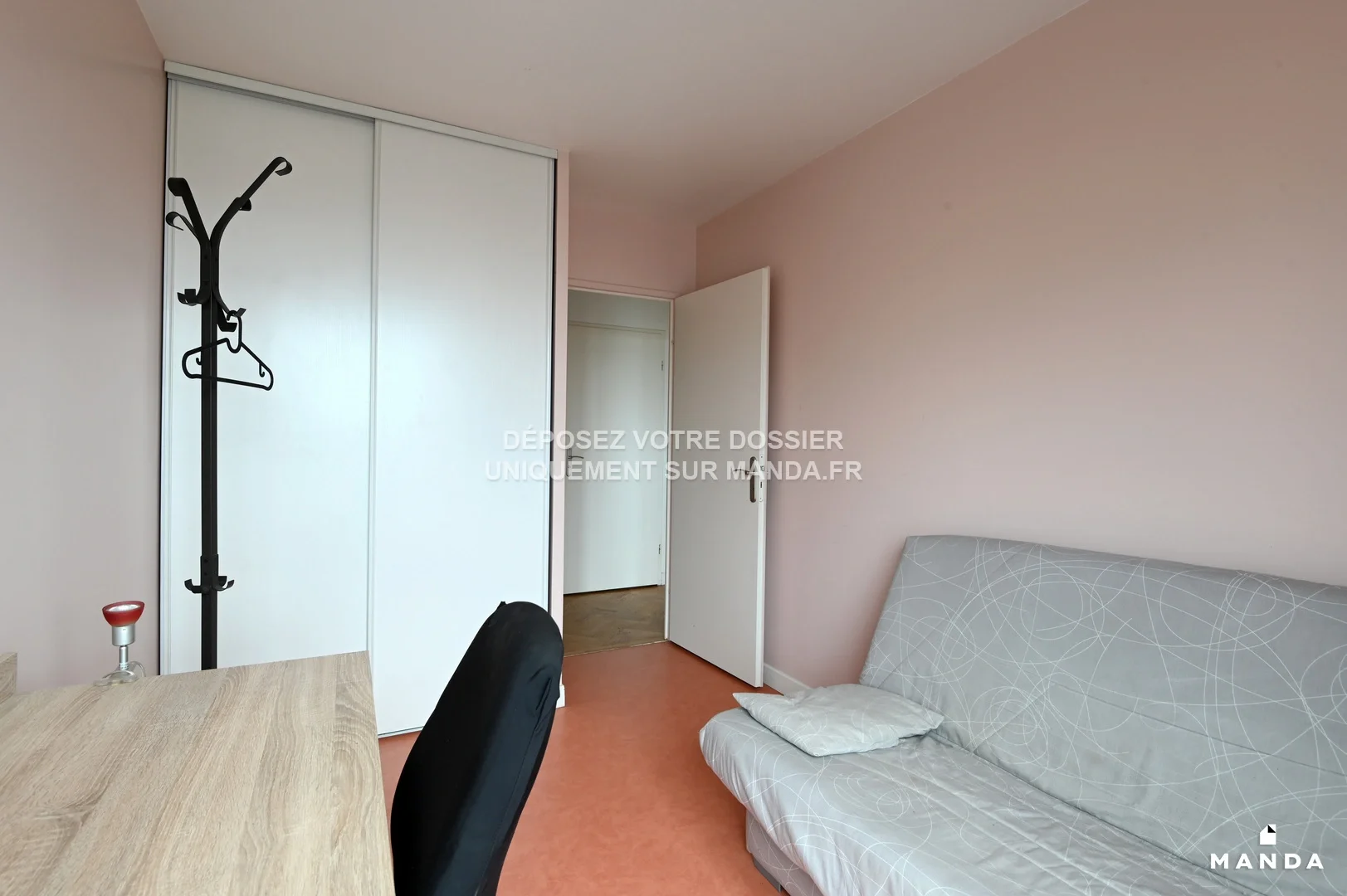 Flat Avenue d'Argenteuil in Bois-Colombes