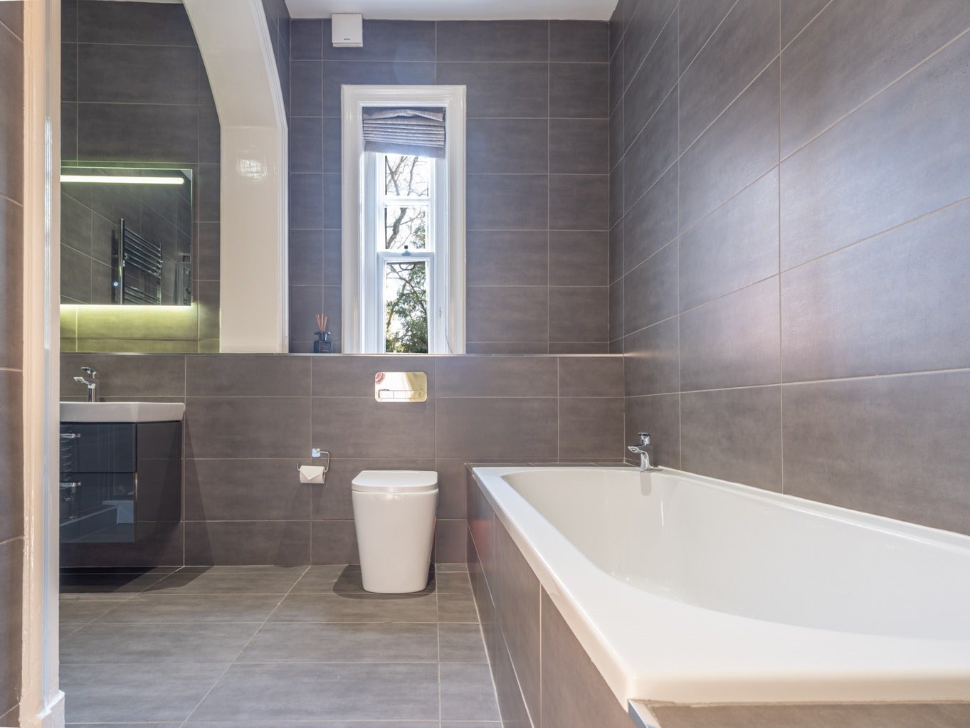 Flat Jesmond Park West in Newcastle upon Tyne