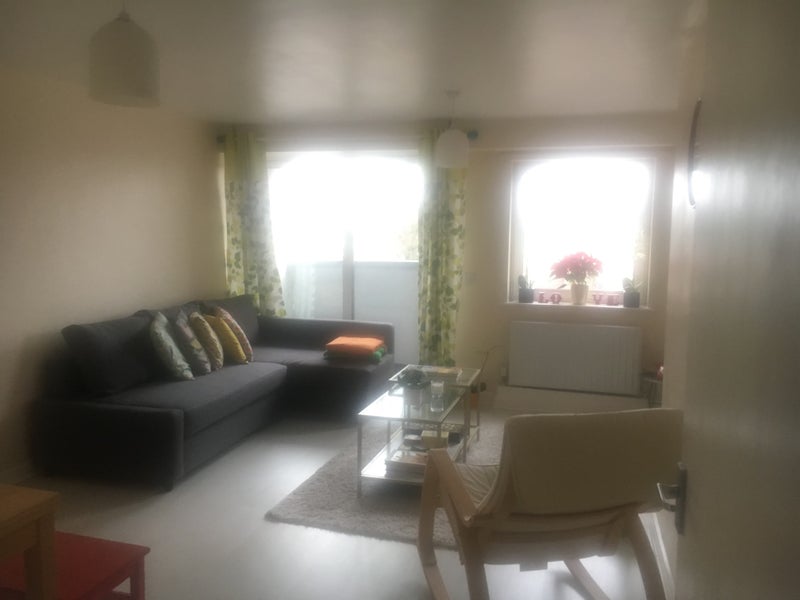 Room St Ann's Road in Greater London