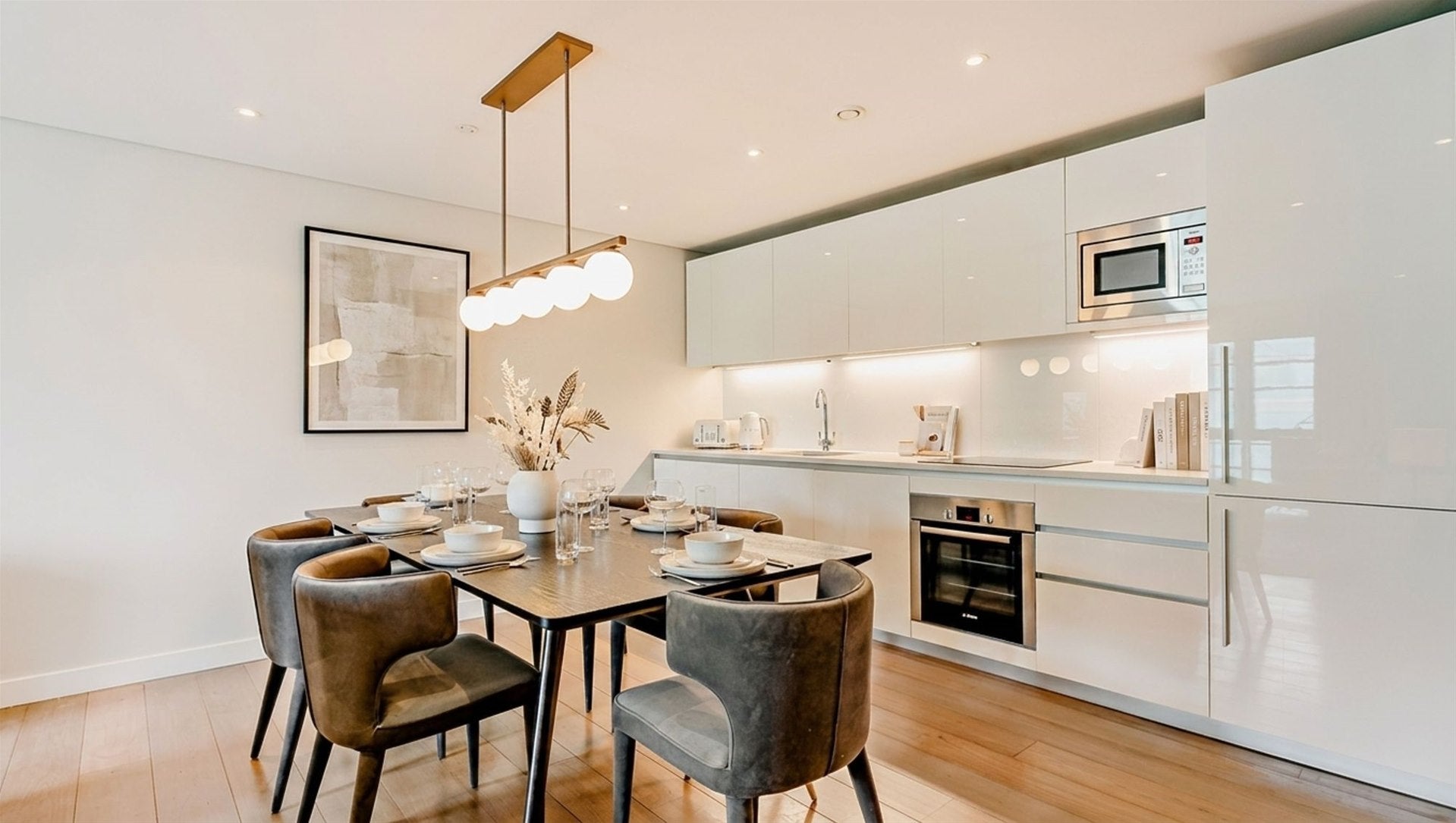 Flat Merchant Square in City of Westminster