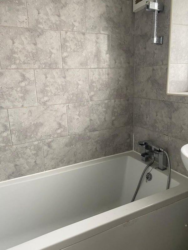 Room Wolsey Crescent in Greater London