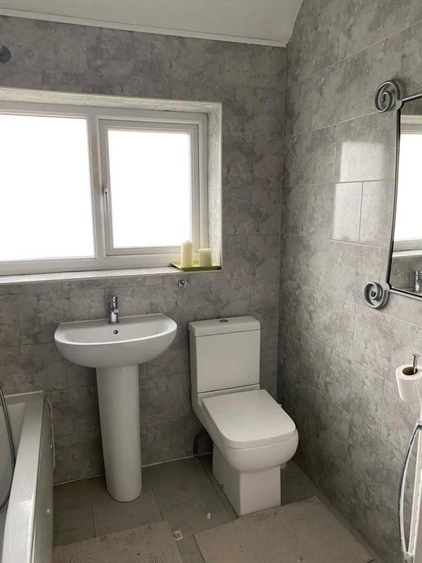 Room Wolsey Crescent in Greater London