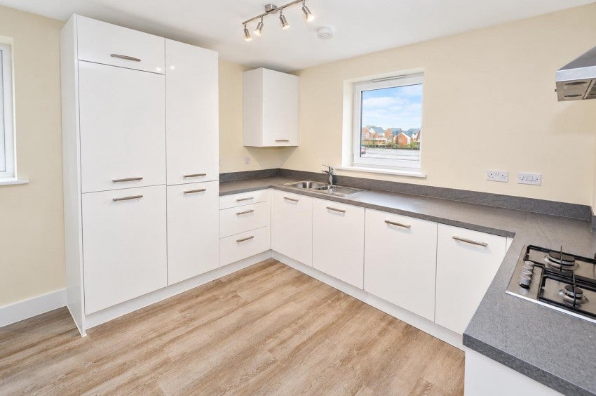 Flat Hansen Close in Rugby