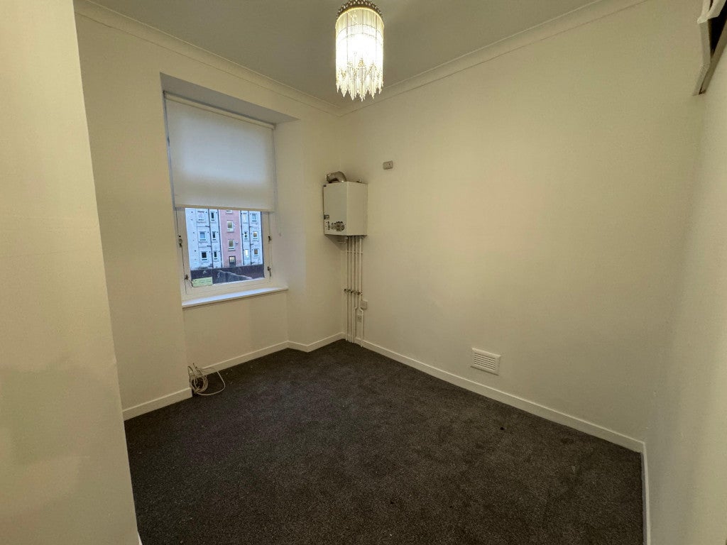 Flat Westmuir Street in Glasgow