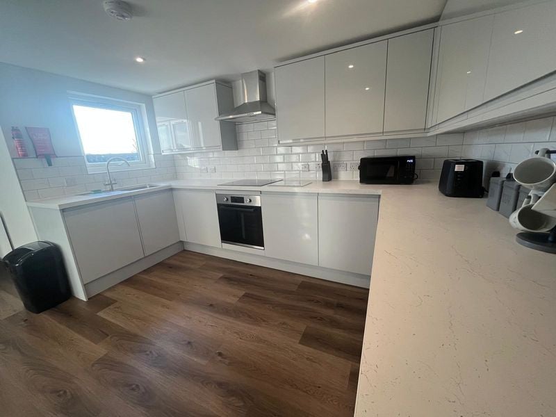 Room Cleeve Wood Road in Bristol