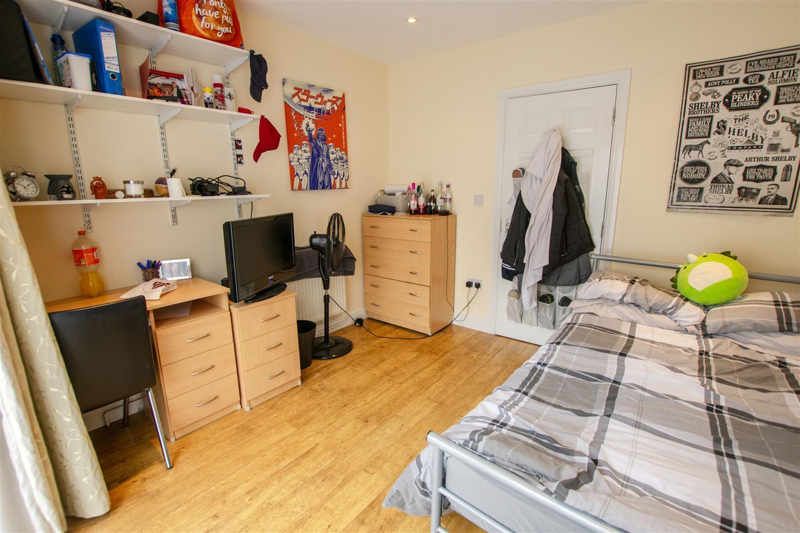 Flat Heeley Road in Birmingham