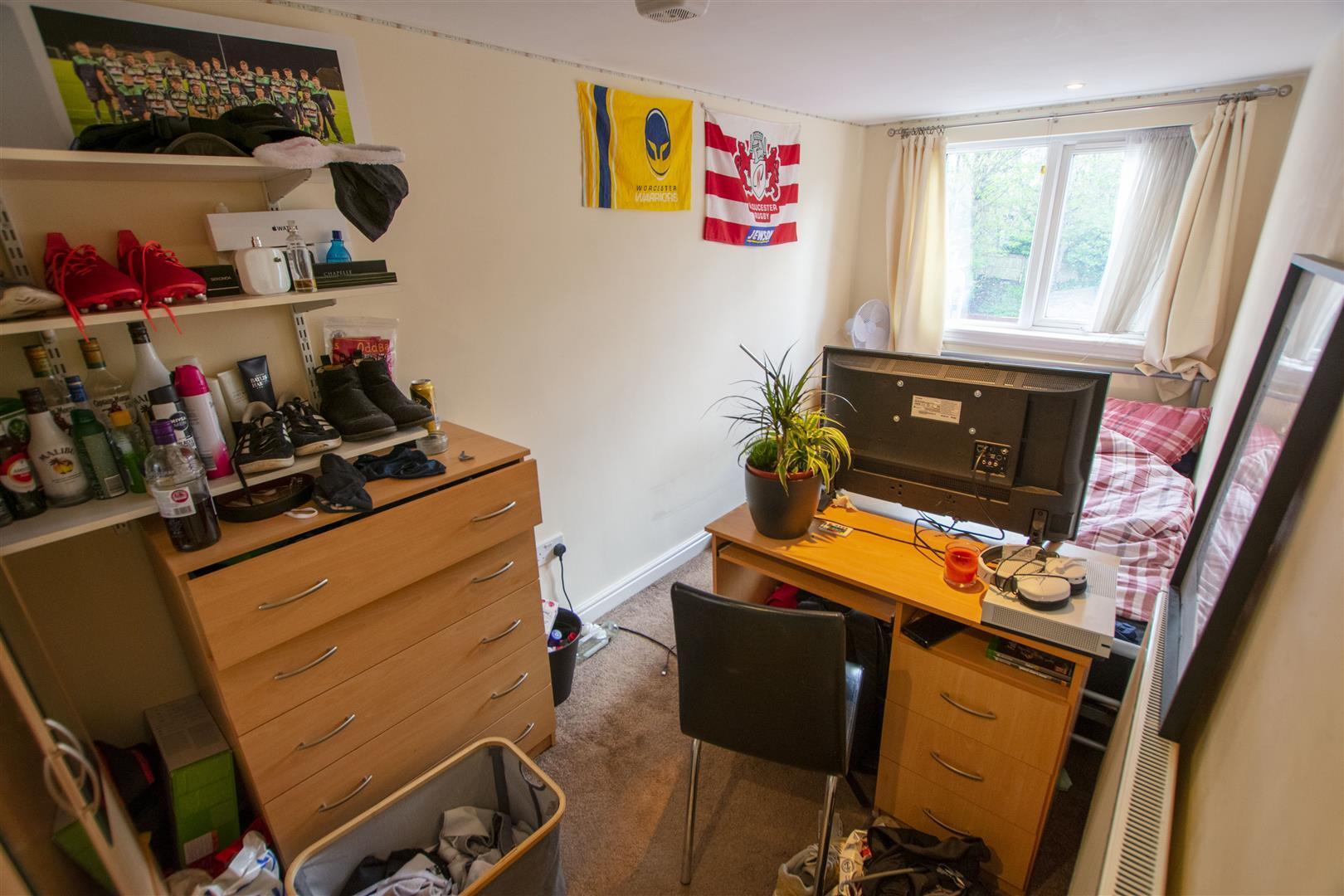 Flat Heeley Road in Birmingham