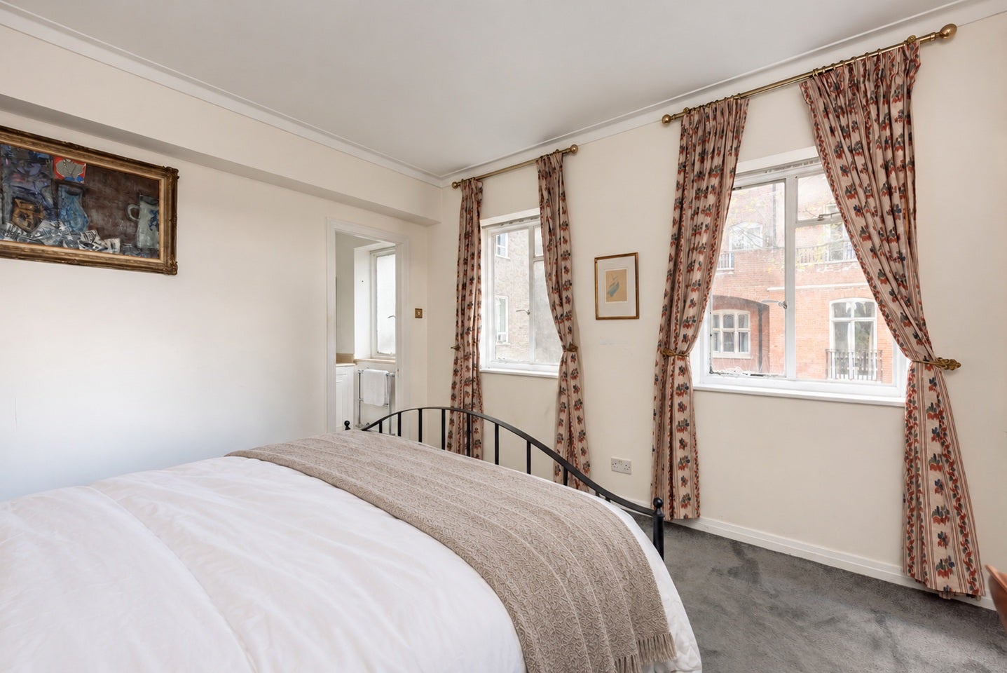 Flat Bayswater Road in City of Westminster