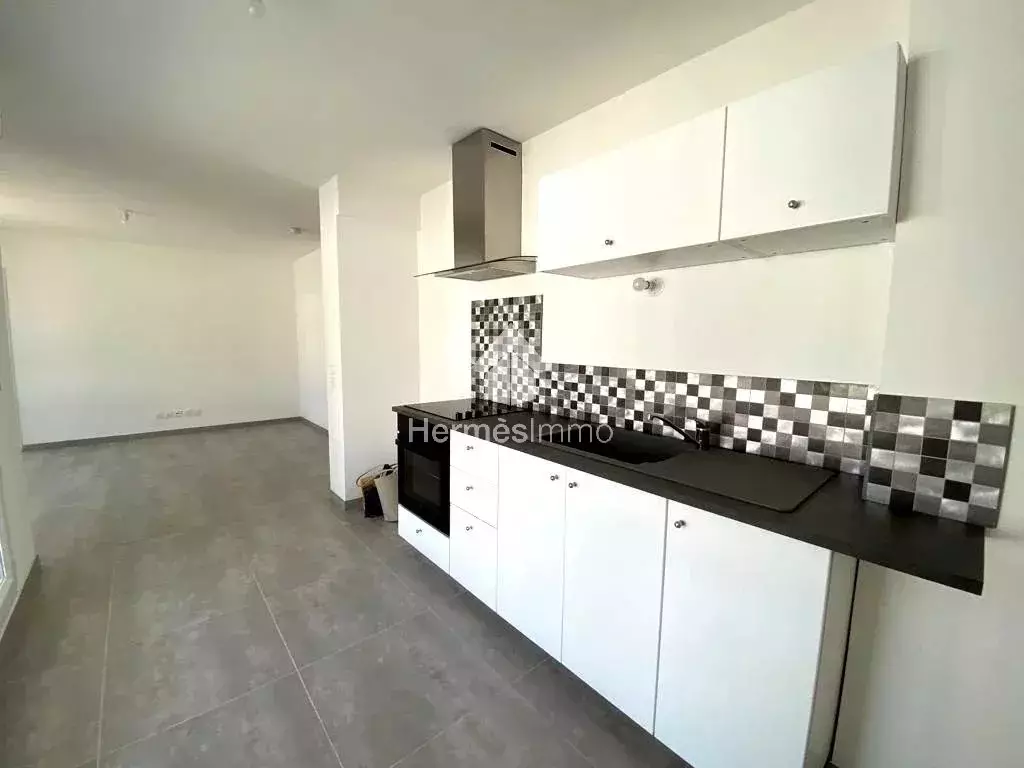 Appartement Avenue des Poilus à Marseille