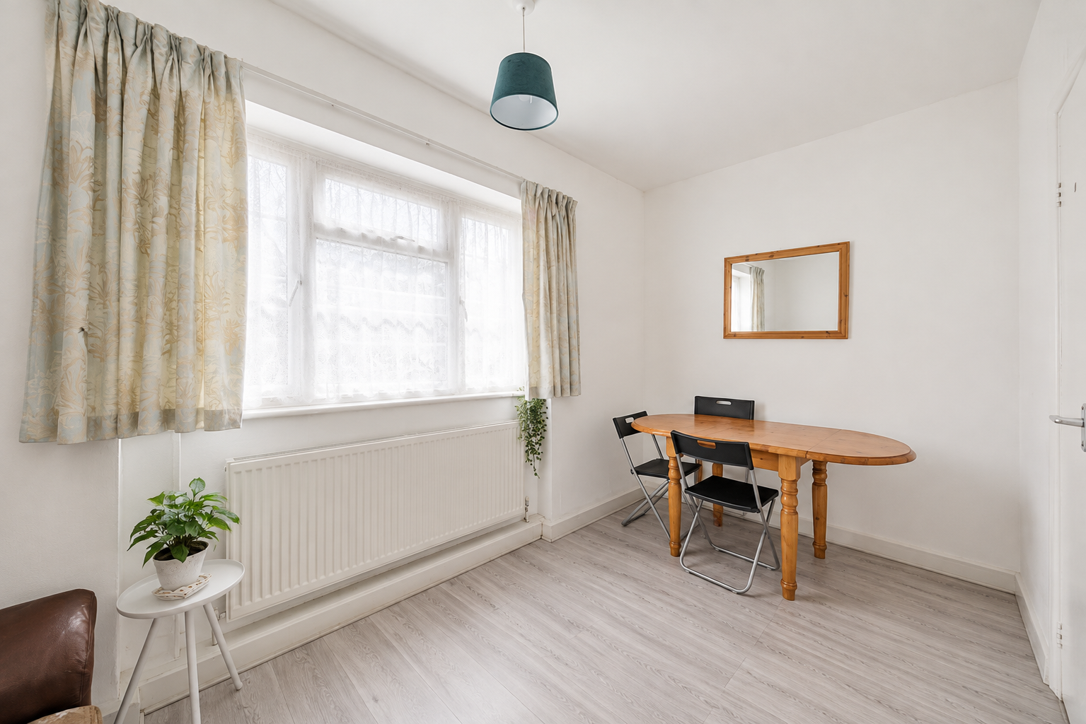 Flat Redcar Street in Greater London