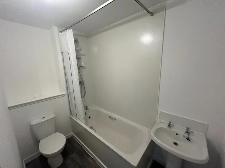 Flat Myers Court in Uddingston