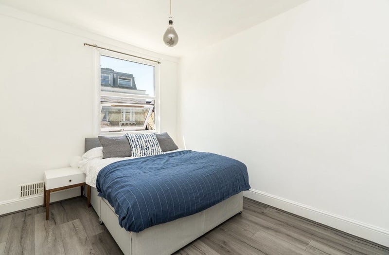 Room Stroud Green Road in Greater London
