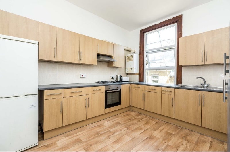 Room Stroud Green Road in Greater London