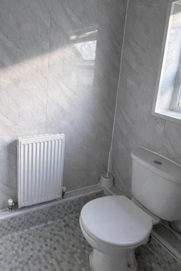 Room Derby Road in Greater London