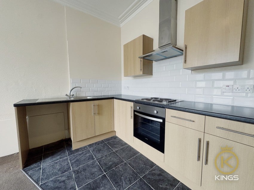 Flat Laburnum Grove in Portsmouth