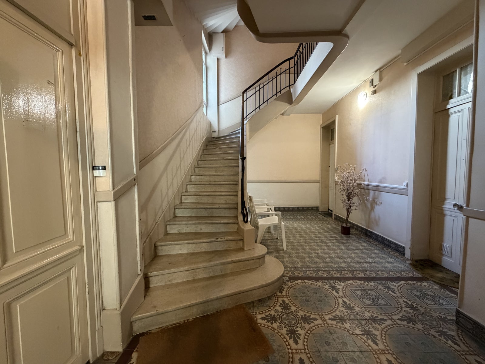 Flat Avenue des Célestins in Vichy