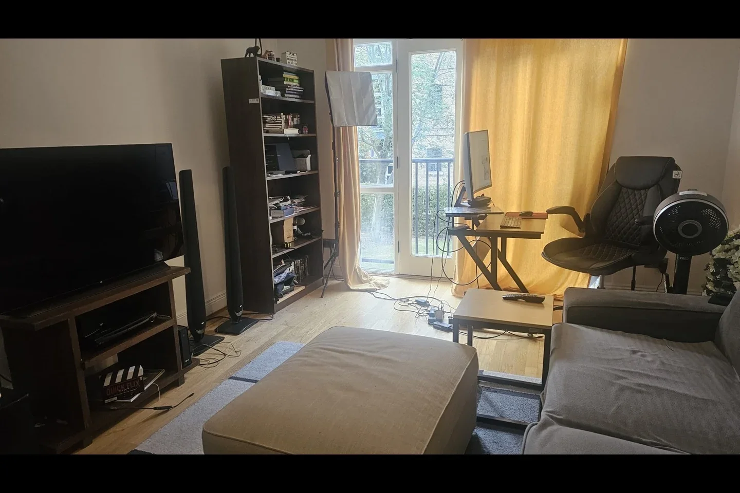 Flat Leathermarket Court in Greater London
