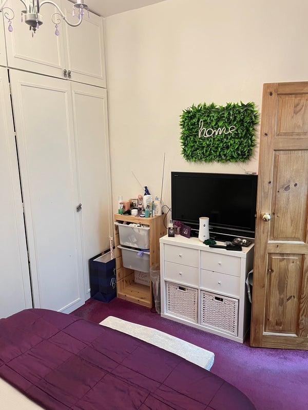 Room Walford Road in Greater London