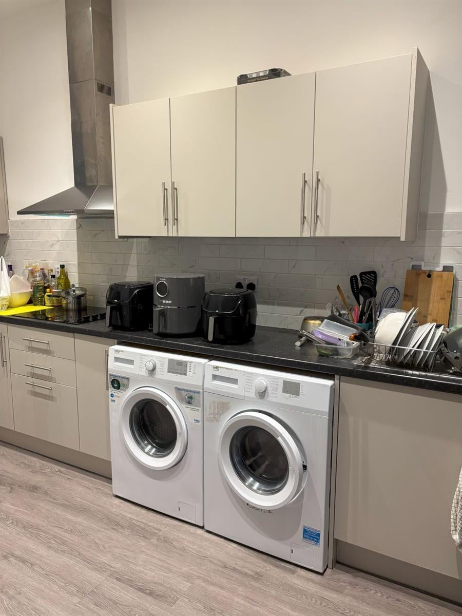 Room Hessle Road in Hull