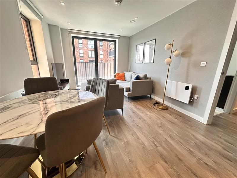 Flat Ordsall Lane in Salford