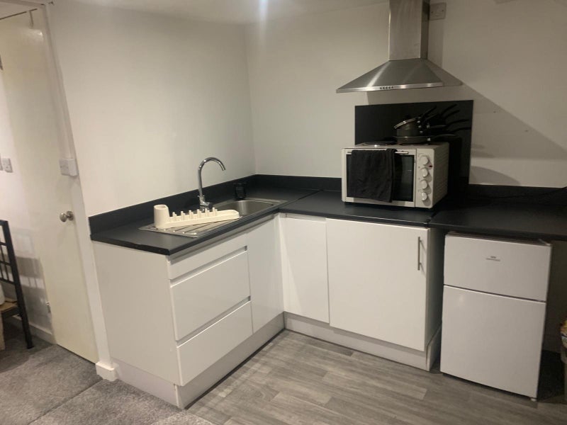 Room Kingsley Road in Salford