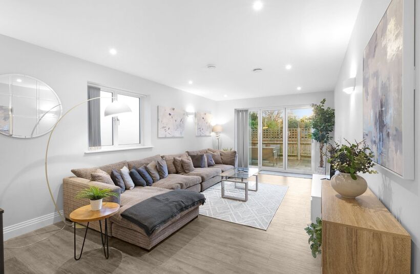 Flat Wood Lane in Greater London