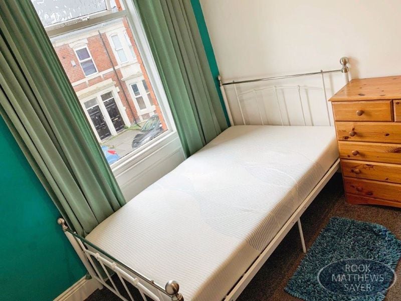 Flat Tavistock Road in Newcastle upon Tyne
