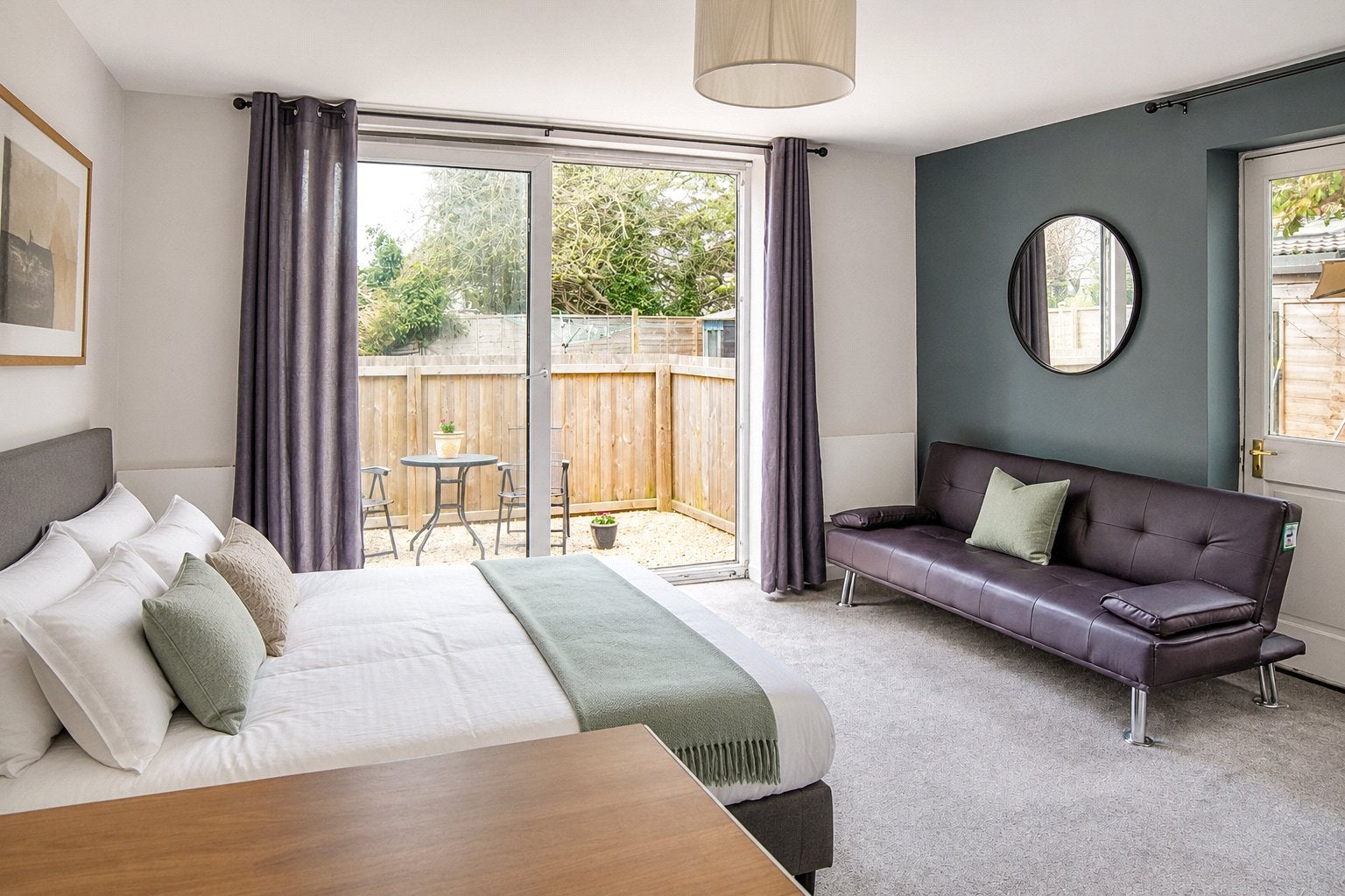 Flat Pine Grove in Bristol