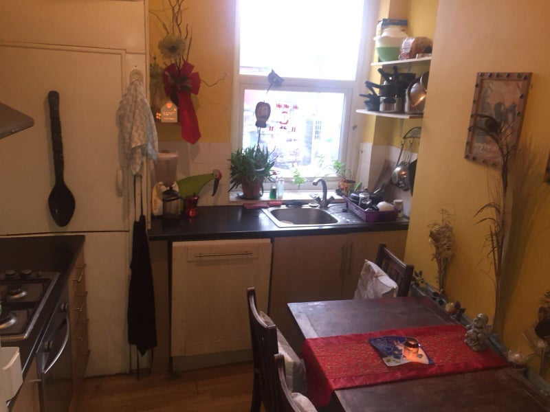 Room Turnpike Lane in Greater London