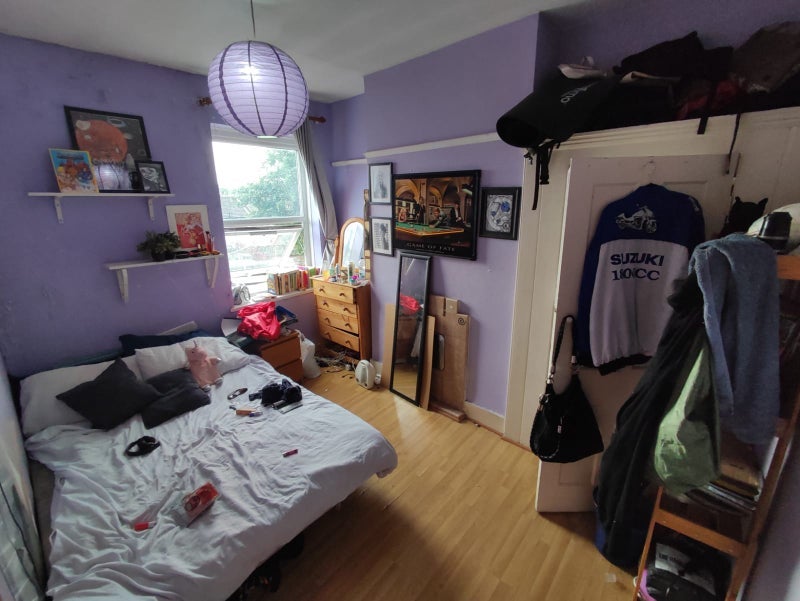 Room Turnpike Lane in Greater London