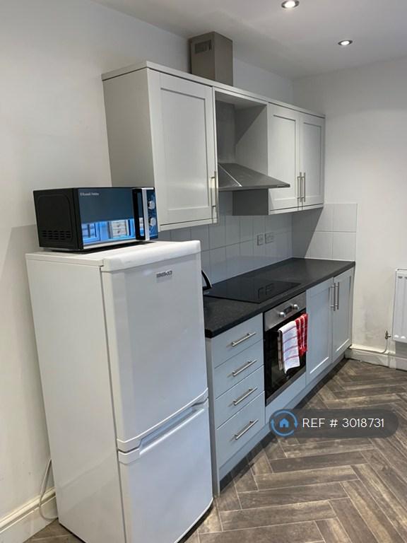 Flat Melton Road North in Wellingborough