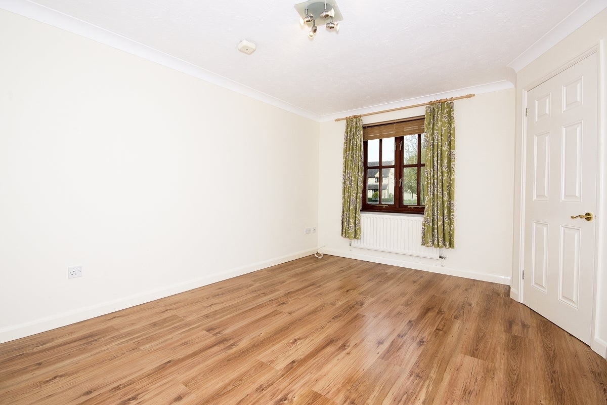 House Lyneham Close in West Oxfordshire
