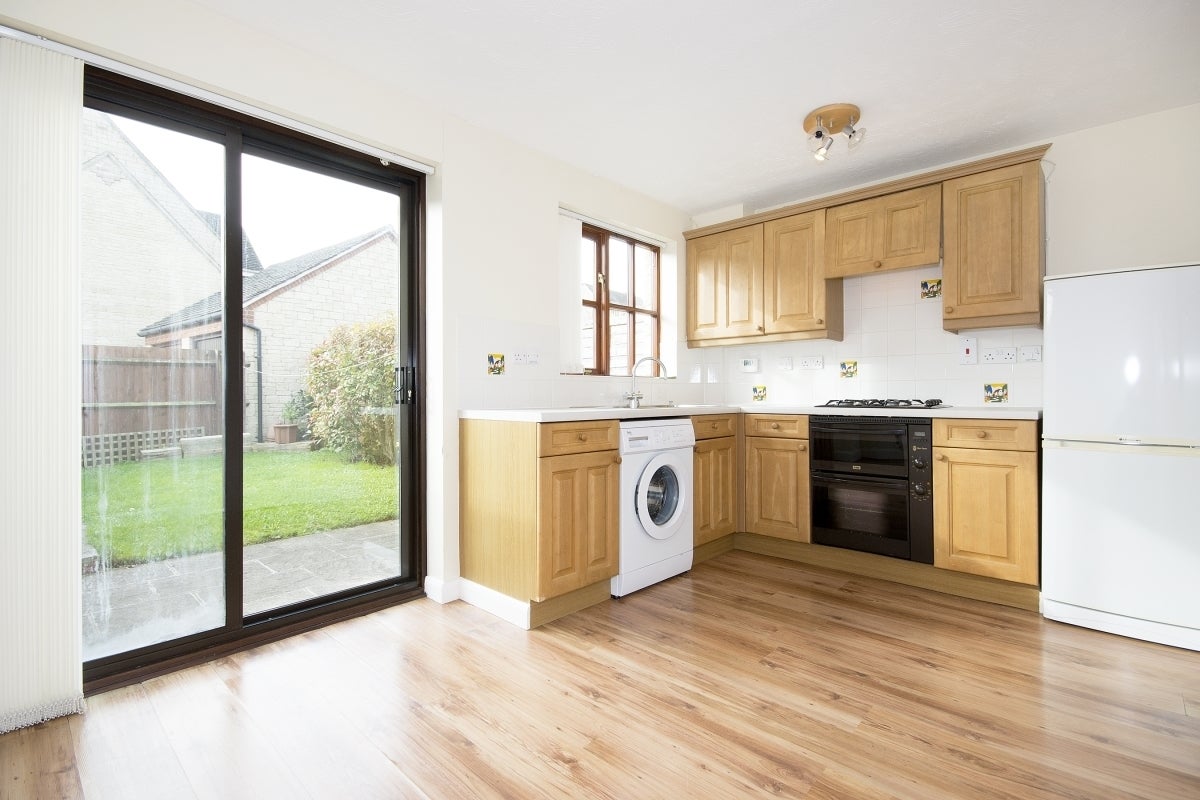 House Lyneham Close in West Oxfordshire