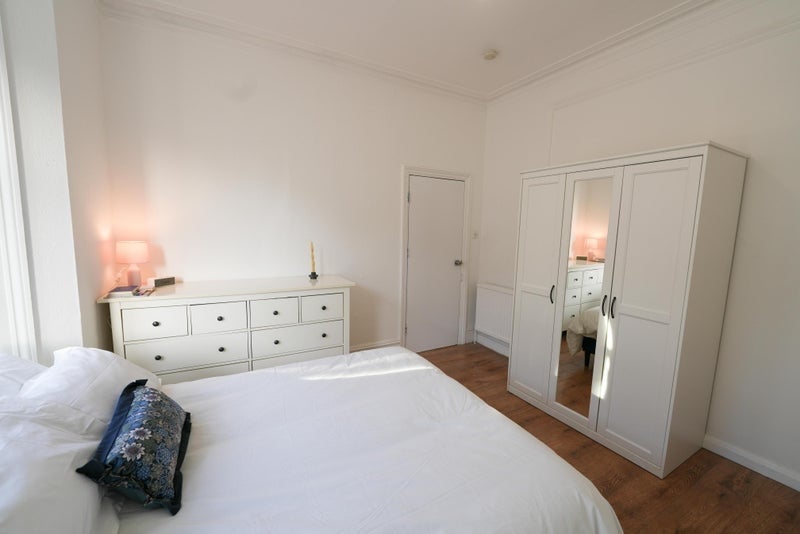 Room Alloa Road in Greater London