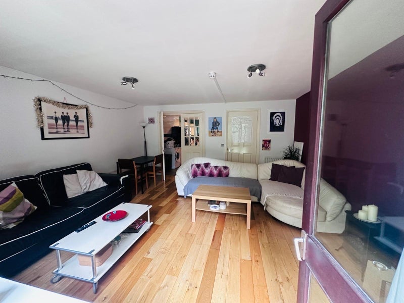 Room Scott Street in Greater London