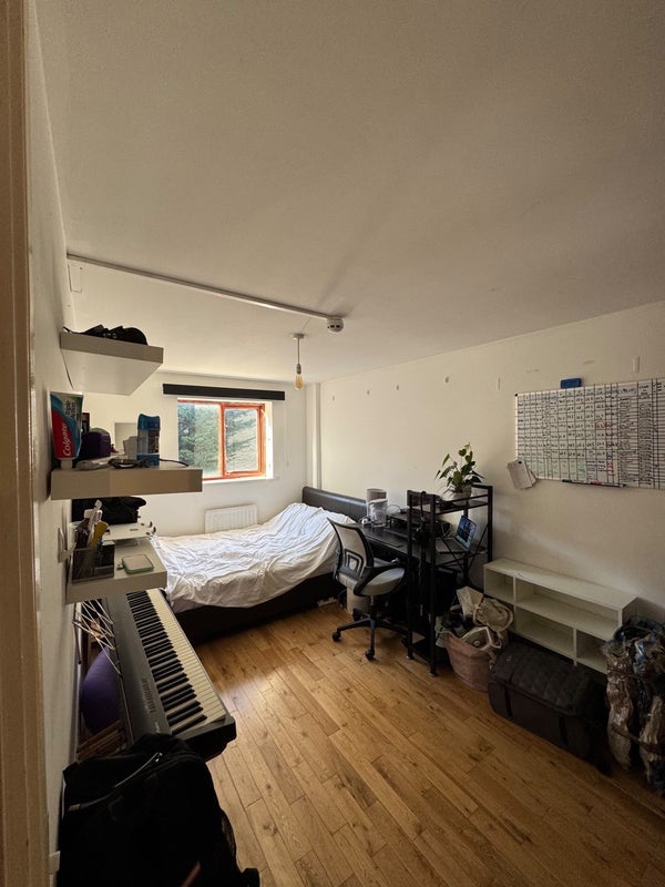 Room Scott Street in Greater London