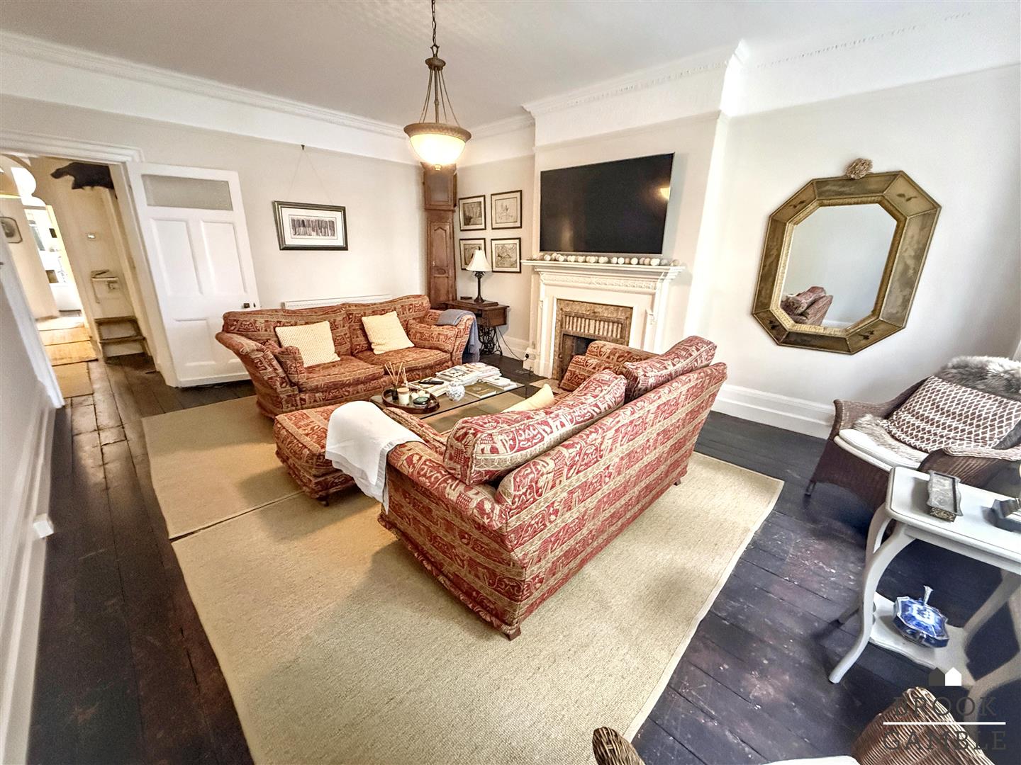 Flat Hartington Place in Eastbourne