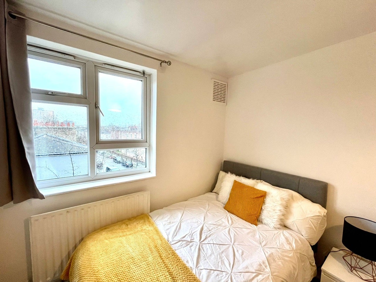 Flat Morland Estate in Greater London
