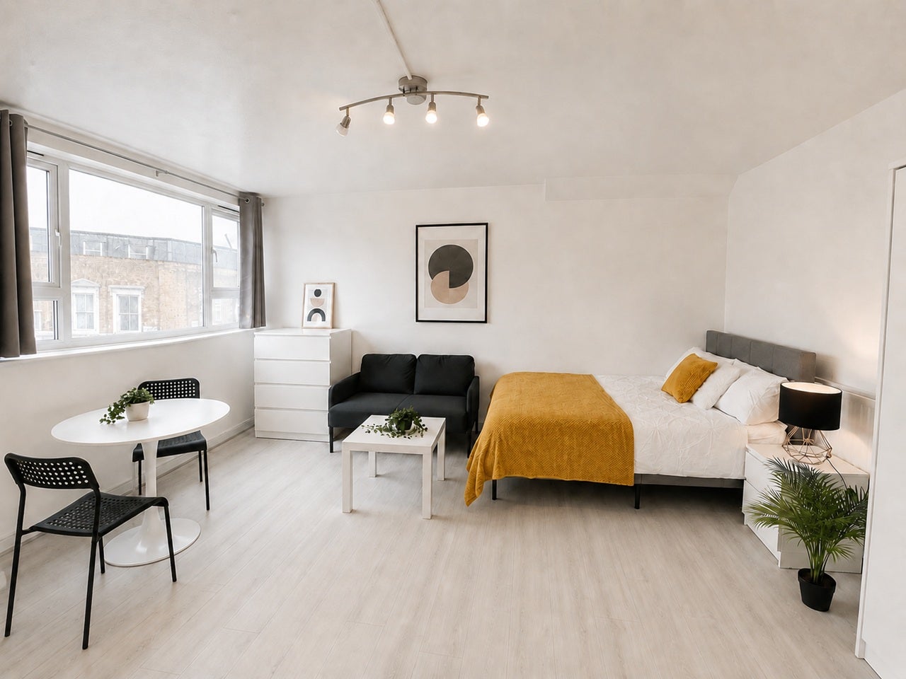 Room Morland Estate in Greater London