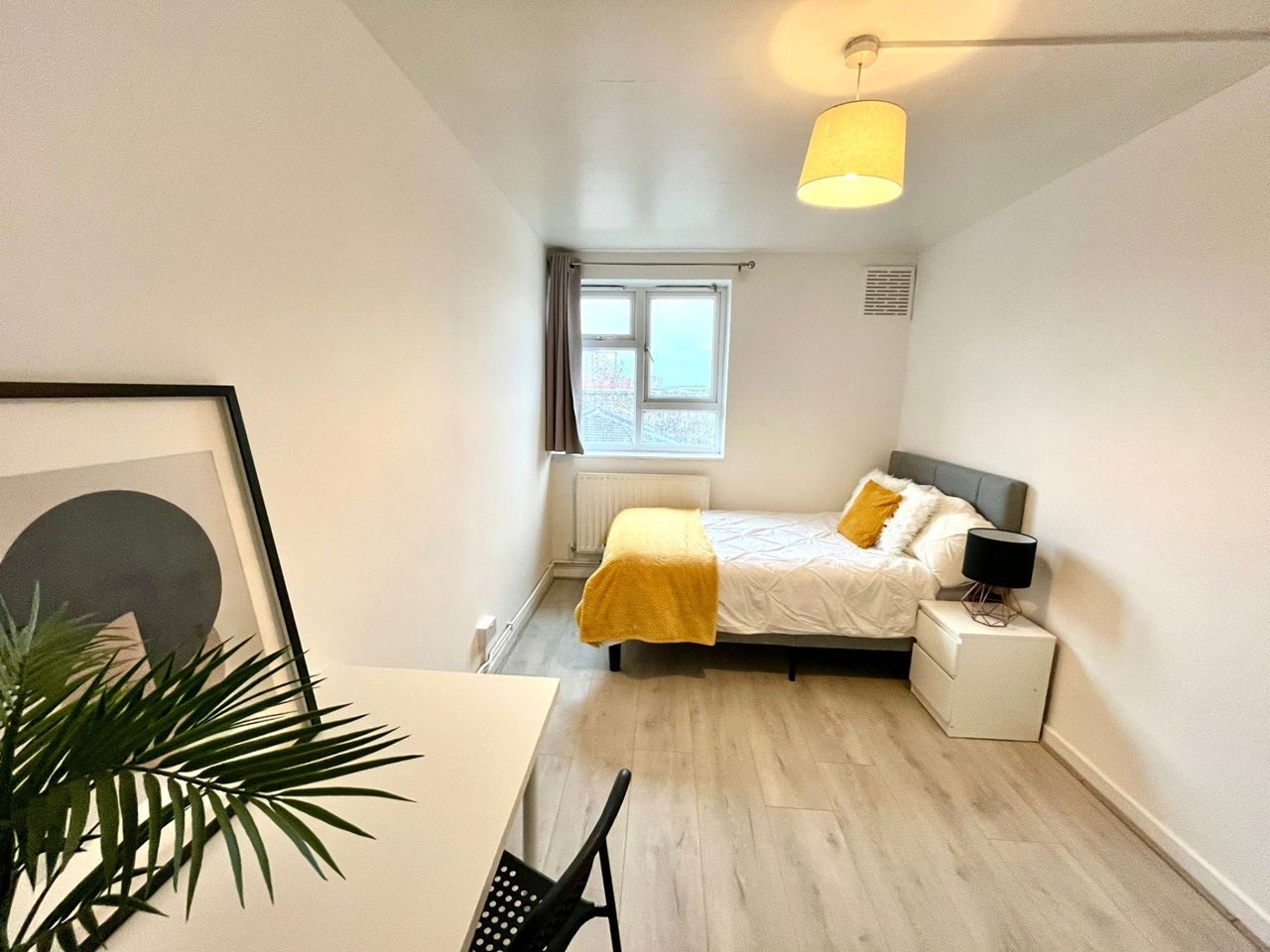 Flat Morland Estate in Greater London