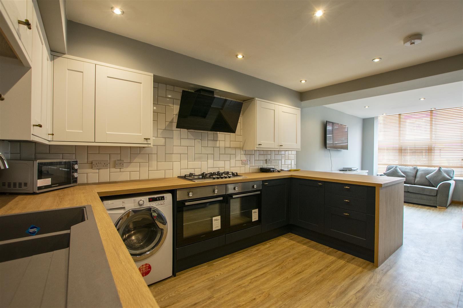 Flat Raddlebarn Road in Birmingham