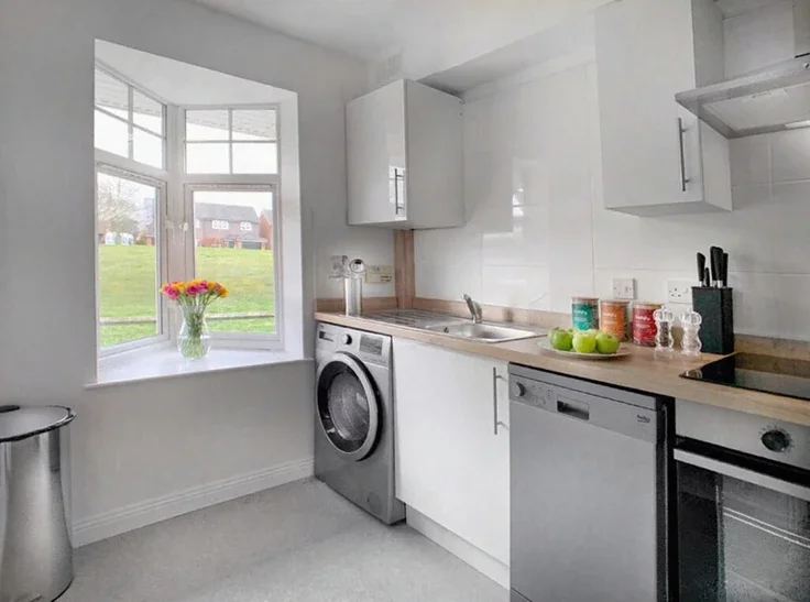 Flat Barry Square in Bracknell