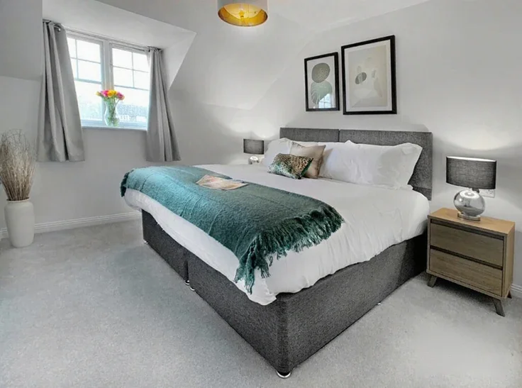 Flat Barry Square in Bracknell