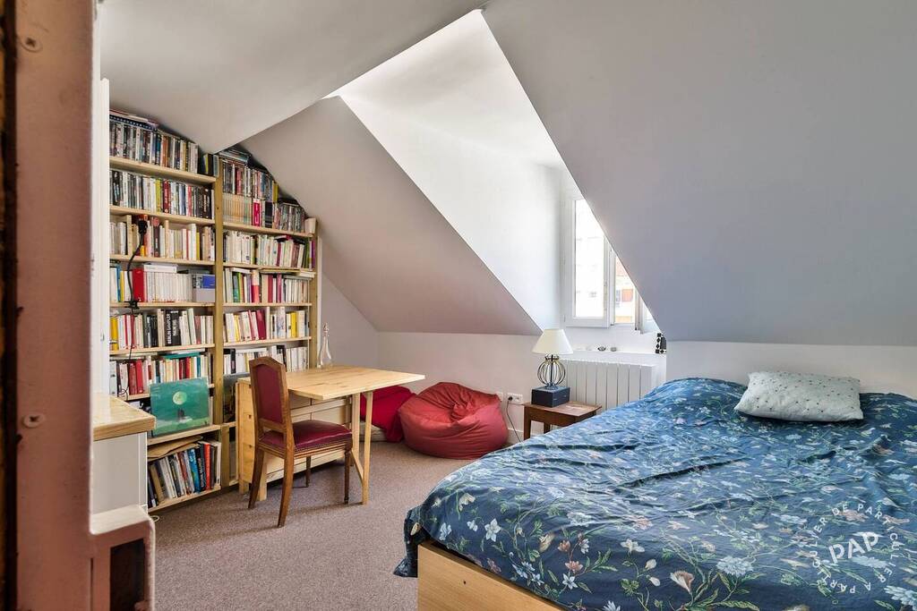 Room Rue Antoinette Fouque in Paris