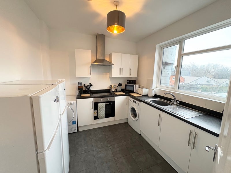Room High Street in Greater London