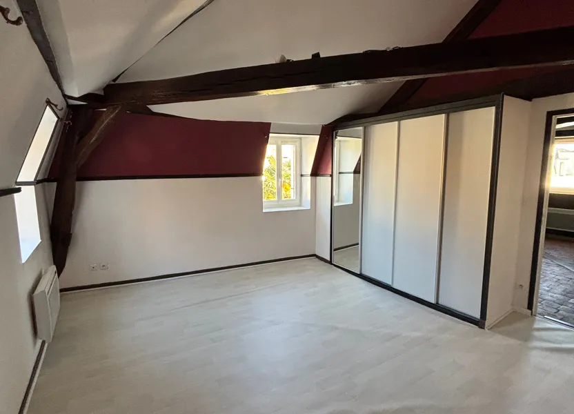 Flat Rue Adolphe Robert in Cosne-Cours-sur-Loire