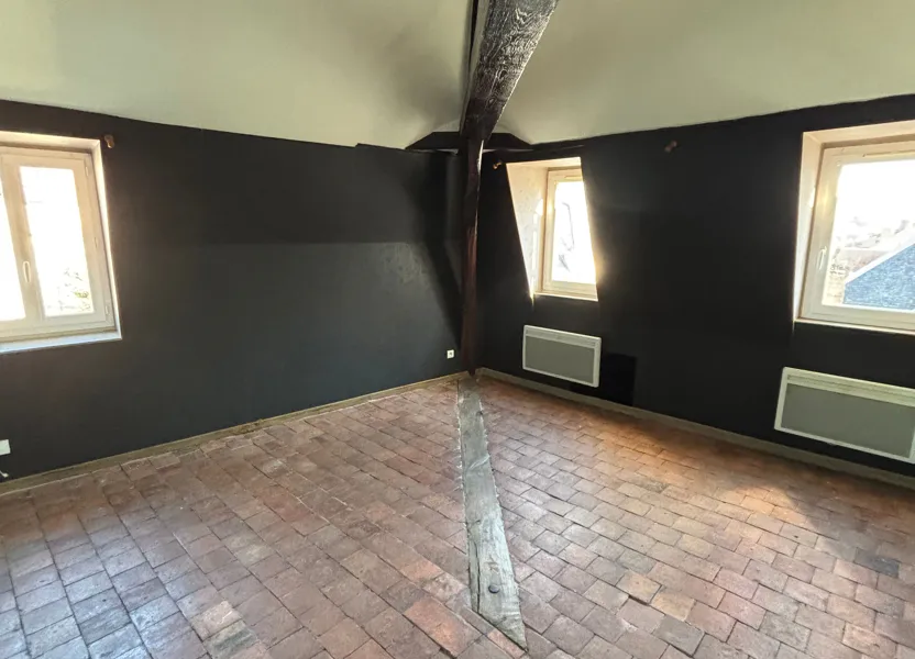 Flat Rue Adolphe Robert in Cosne-Cours-sur-Loire